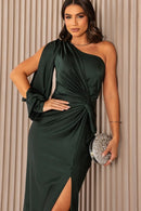 Amelia - Slim Fit Evening Dress